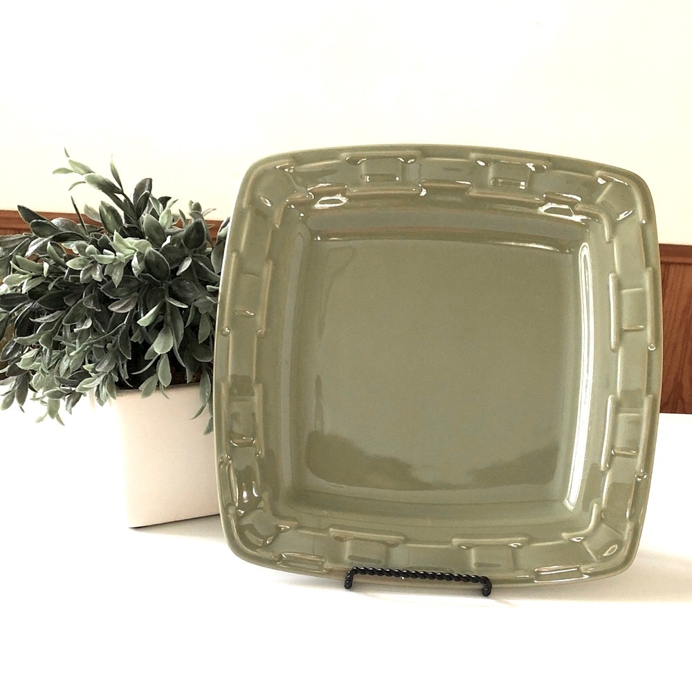 Longaberger woven traditions Sage Green Square Ceramic dinner plate 11 inch